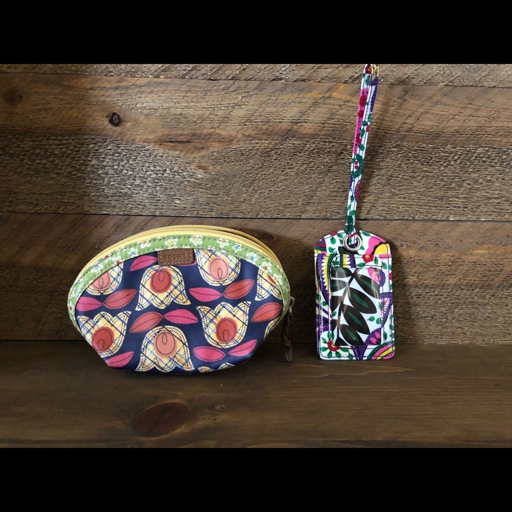 Fossil travel bag and luggage tag
